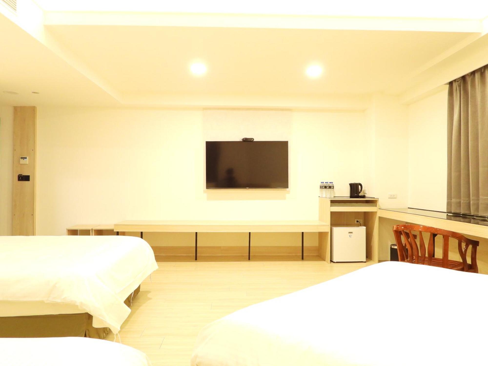 Etung Hotel Taichung Exterior foto
